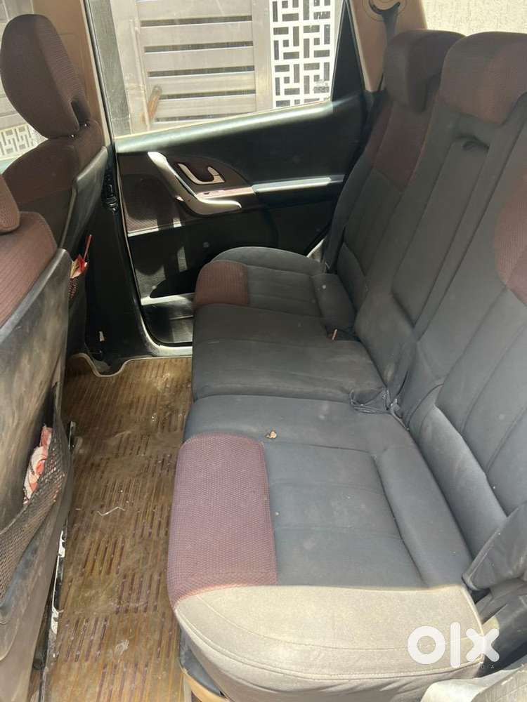 Mahindra Xuv500 Diesel 74077 Km Driven