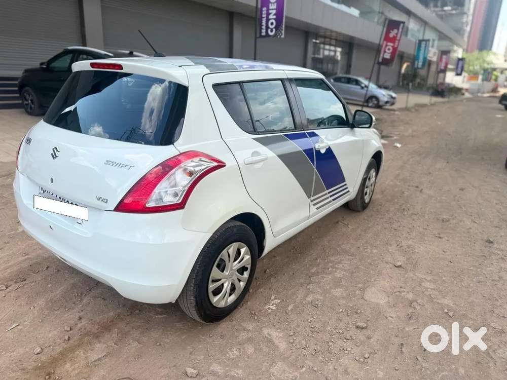 Maruti Suzuki Swift Vxi, 2017, Petrol