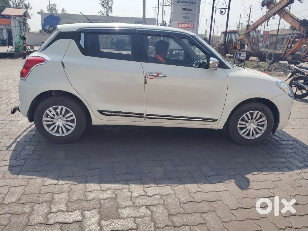 Maruti Suzuki Swift 2021 Petrol 32000 Km Driven