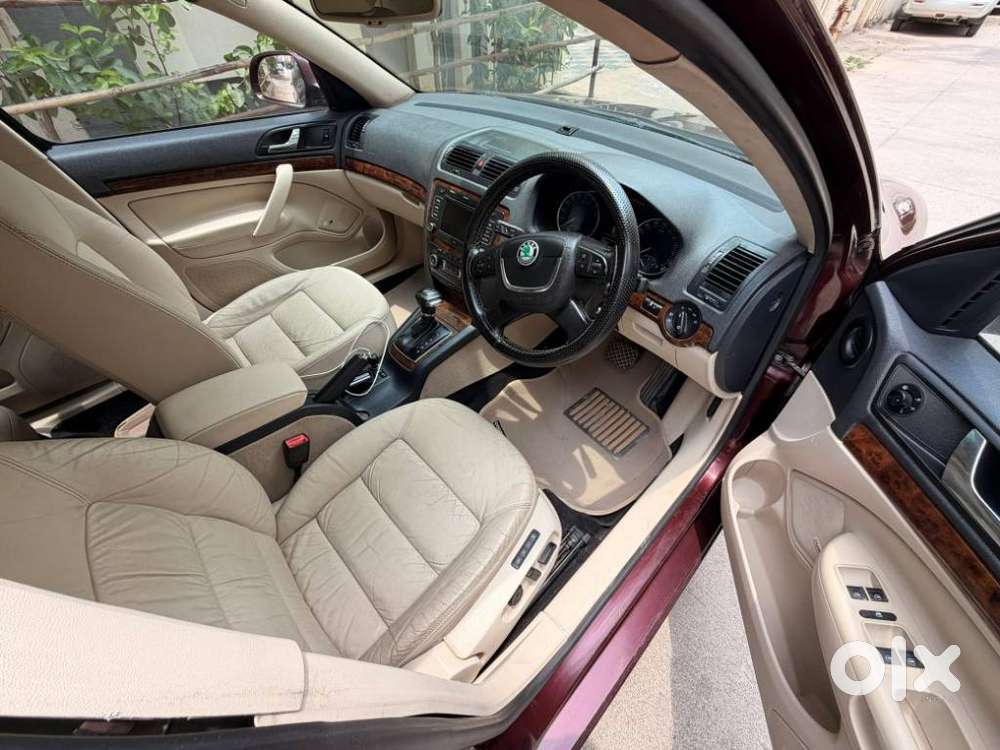 Skoda Laura L And K At, 2012, Diesel