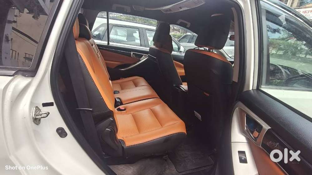 Toyota Innova Crysta 2.4 Vx Mt 8s, 2017, Diesel