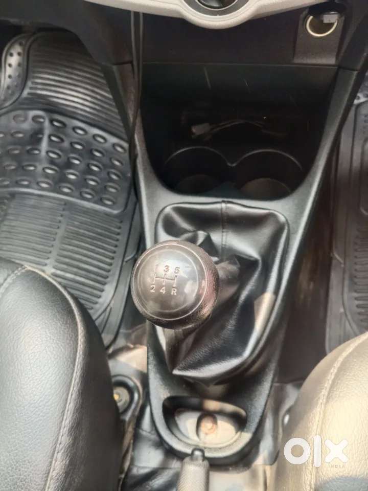 Toyota Etios 1.5 V, 2012, Petrol