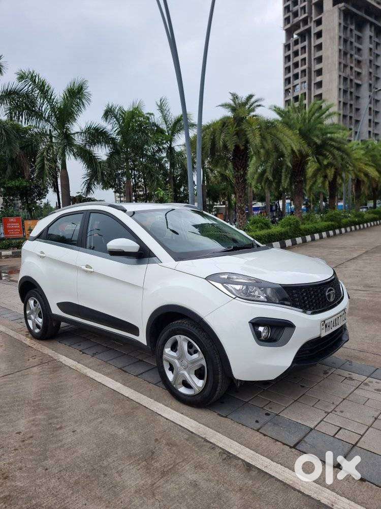 Tata Nexon 1.2 Revotron Xt, 2020, Petrol