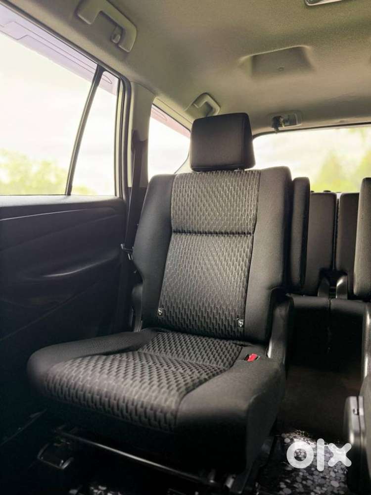 Toyota Innova Crysta 2.4 G Mt, 2022, Diesel
