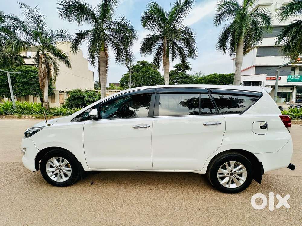 Toyota Innova 2.5 Vx 8 Str Bs-iii, 2019, Diesel