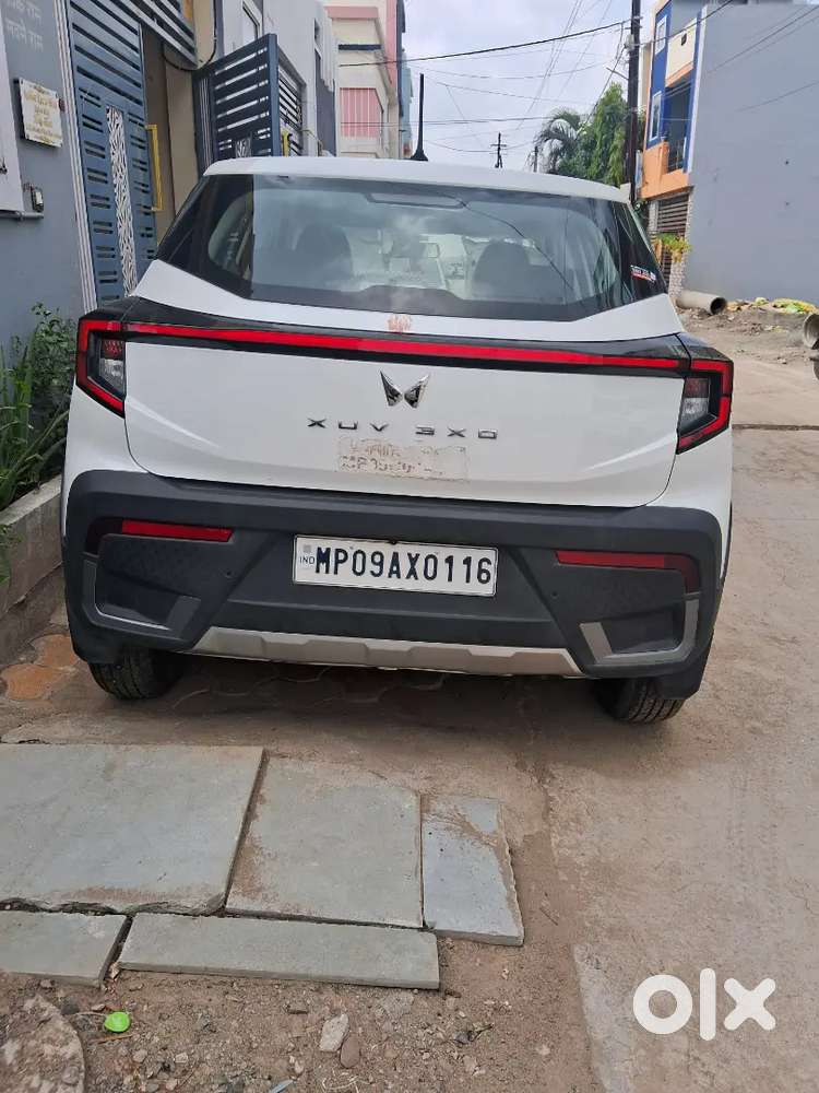 Mahindra Xuv 3xo Mx2 Pro 2025  Sunroof  Only 5800km  9 Months Old