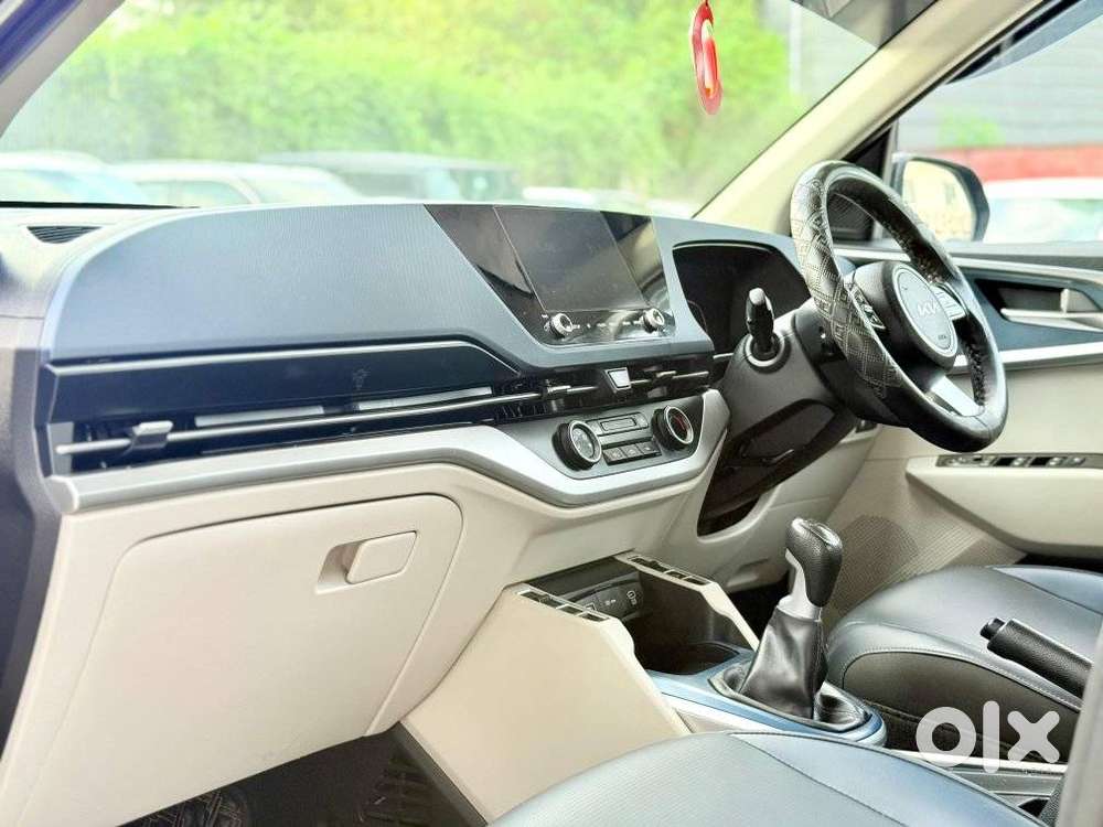 Kia Carens D1.5 6mt Premium 07, 2015, Diesel
