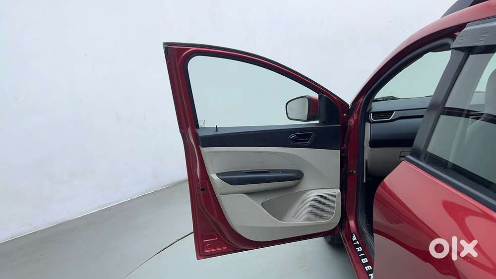 Renault Triber Rxt, 2020, Petrol