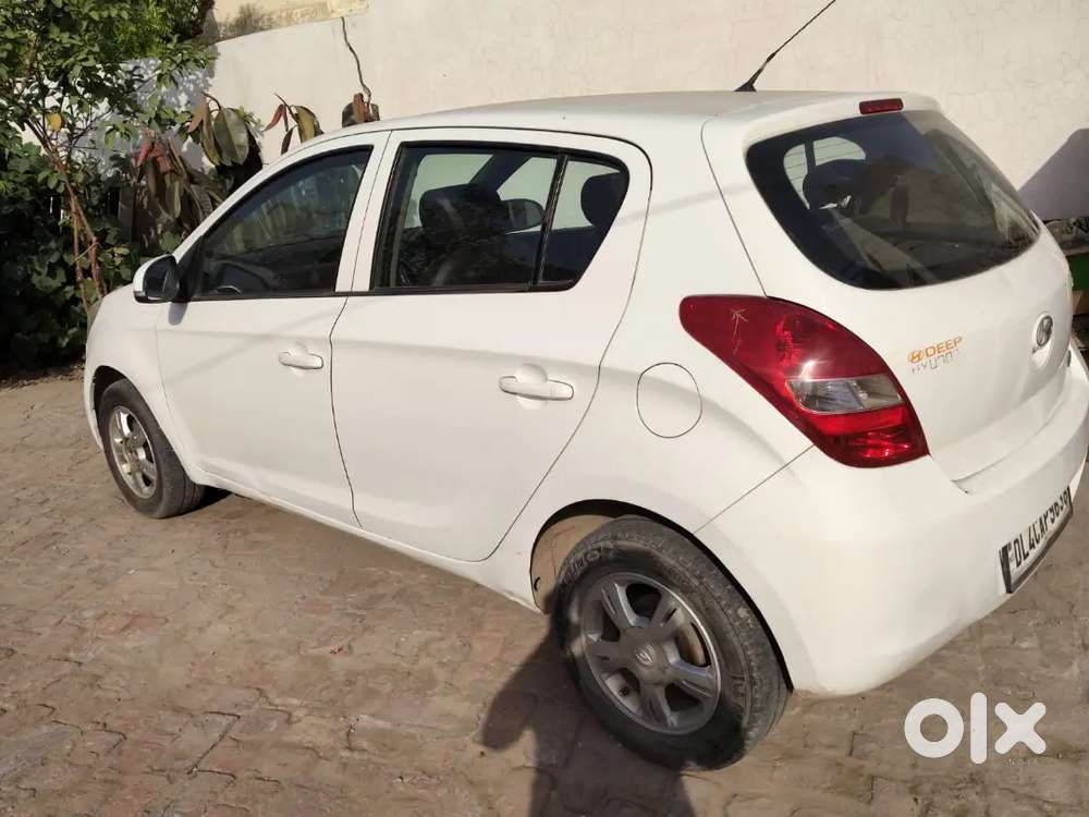 Hyundai I20 Spotz 2011 Model