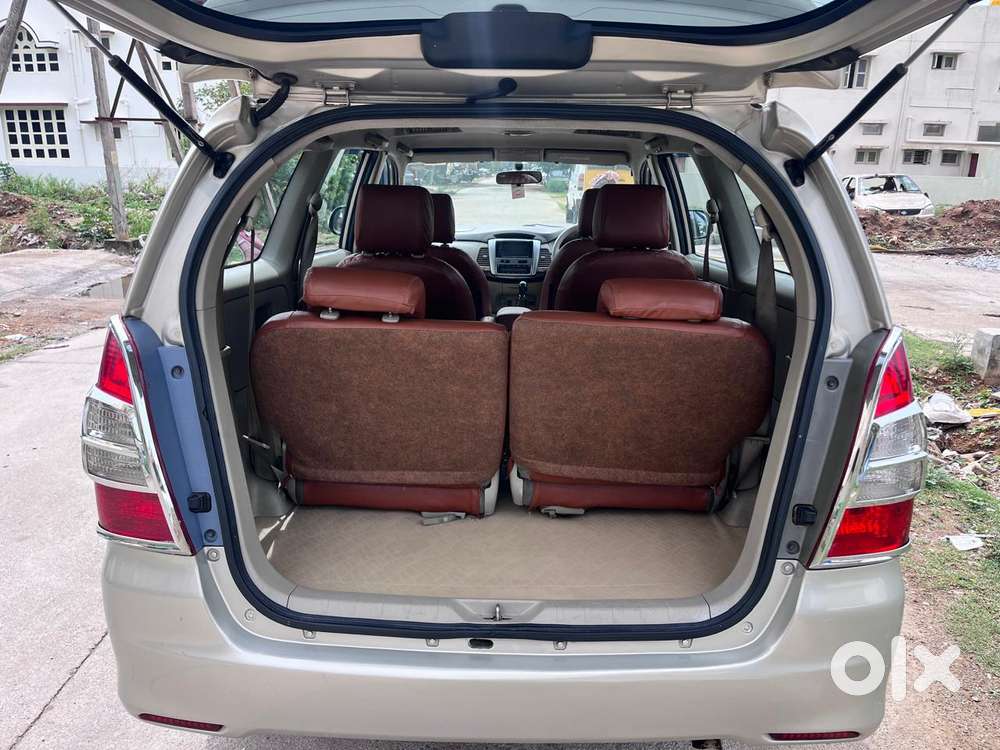 Toyota Innova 2.5 V 7 Str, 2014, Diesel