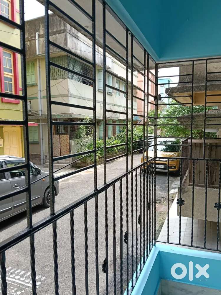 Tollygunge Rabindra Sarobar Metro Ground Floor 2Bhk Flat Rent