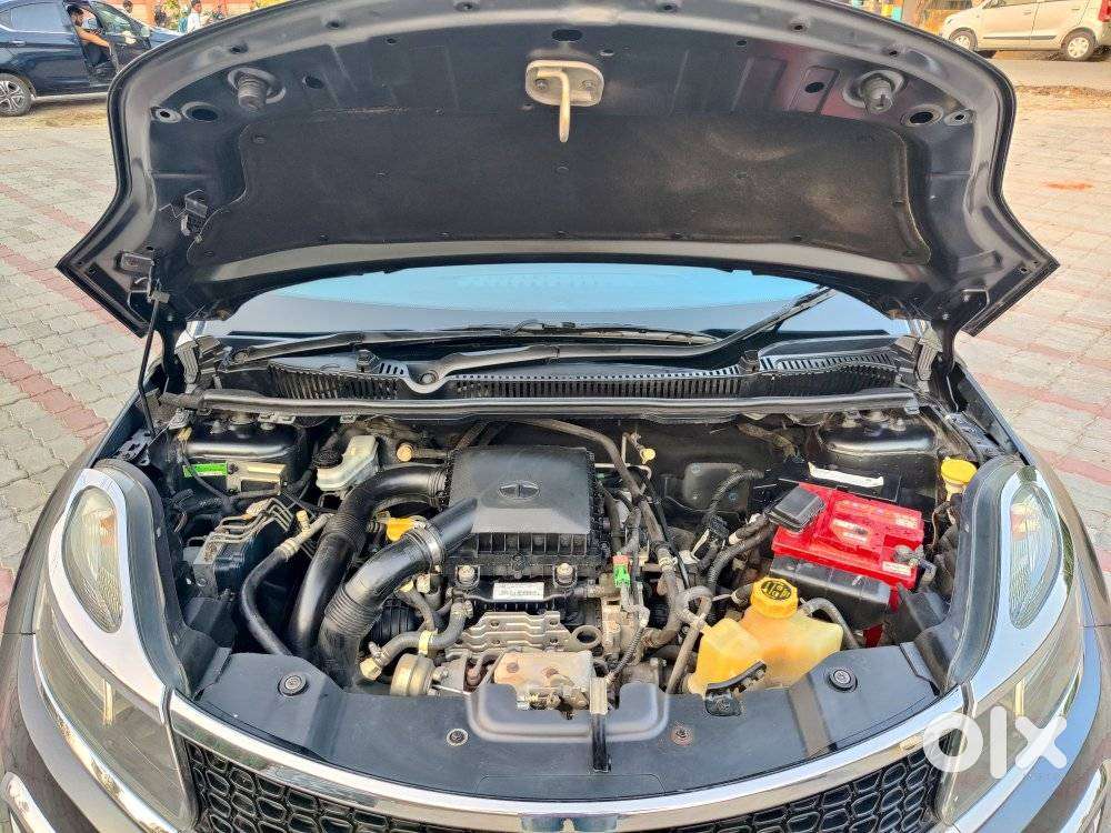 Tata Nexon 1.2 Revotron Xt, 2019, Petrol