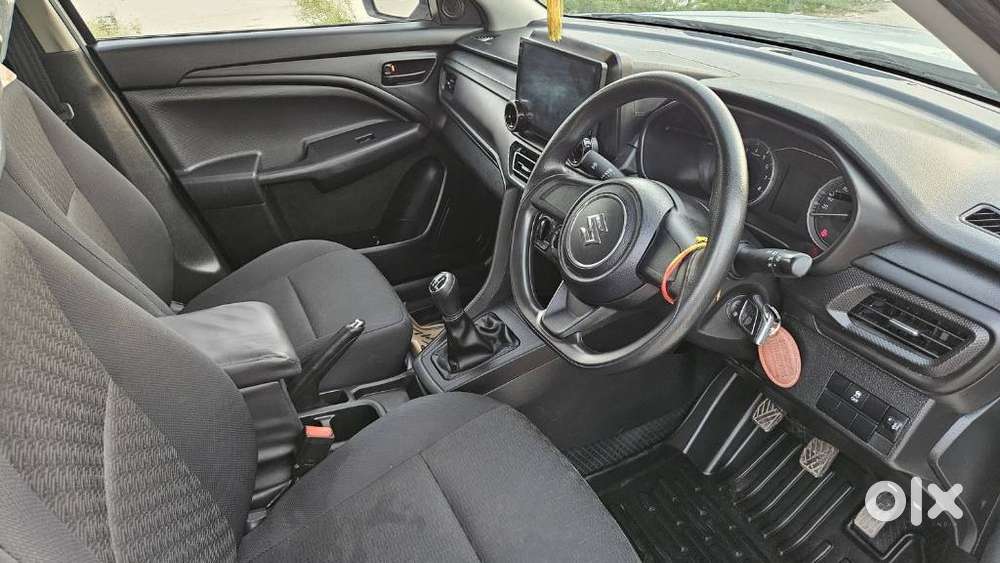 Maruti Suzuki Brezza 1.5 Lxi Smart Hybrid, 2024, Petrol