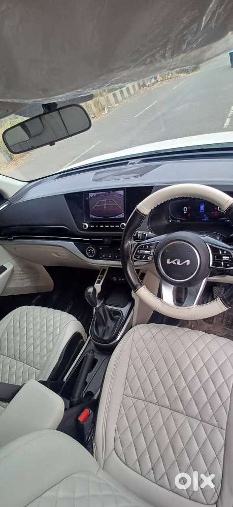 Kia Carens 1.4 Prestige 7 Str, 2023, Petrol