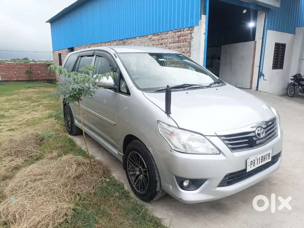 Toyota Innova G4 2013 Second Owner