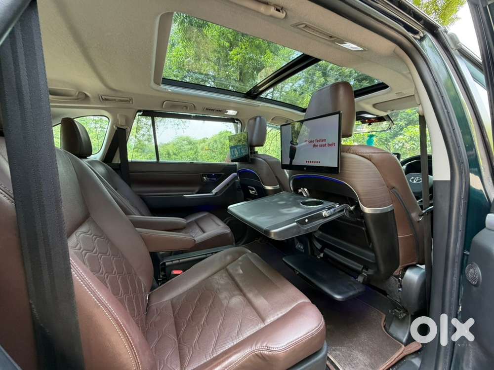 Toyota Innova Hycross 2024 Model