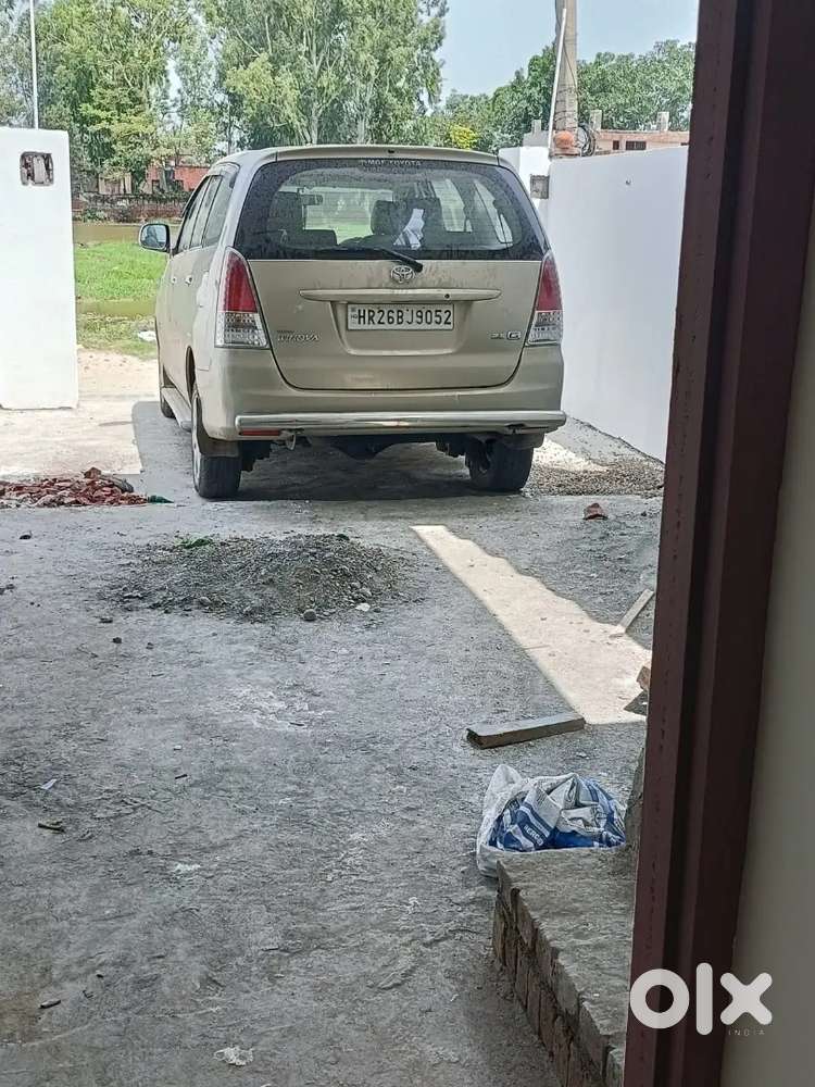 Toyota Innova 2011 Diesel 190000 Km Driven