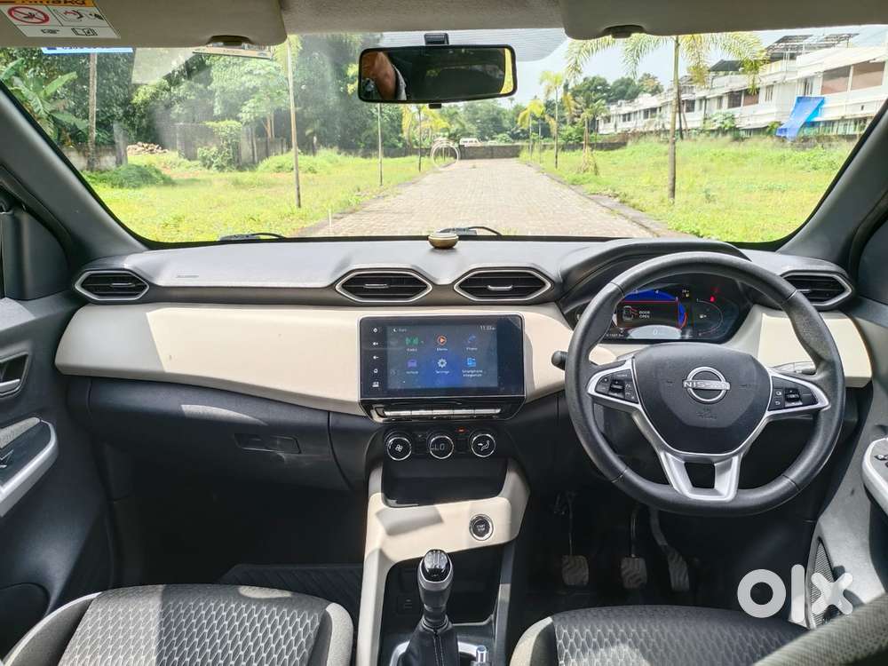 Nissan Magnite 1.0 Xv, 2023, Petrol