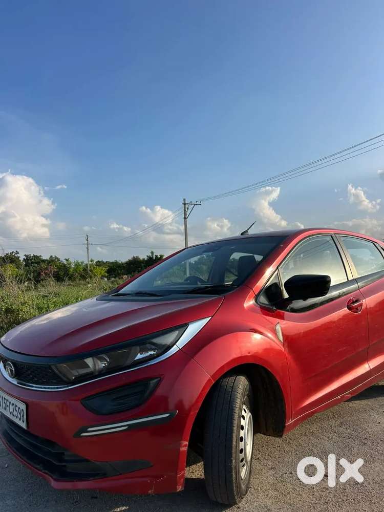 Tata Altroz Xe Petrol 2020