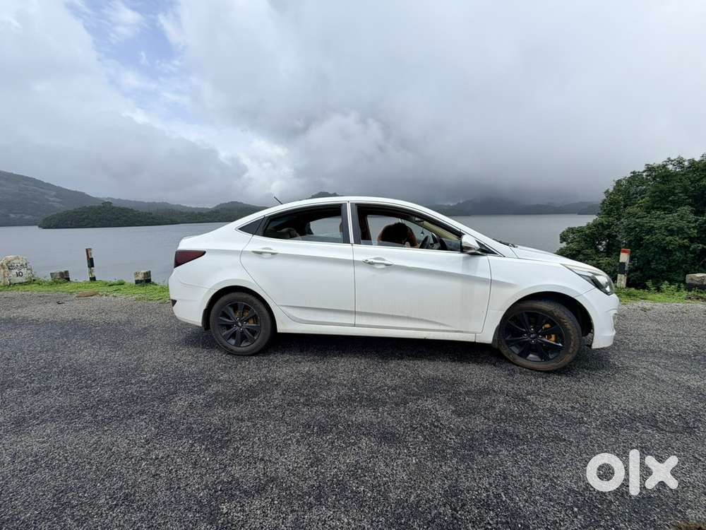 Hyundai Fluidic Verna 2015 Petrol 110000 Km Driven