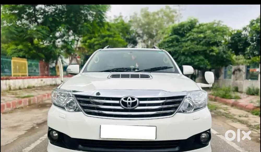 Toyota Fortuner 2011 Diesel