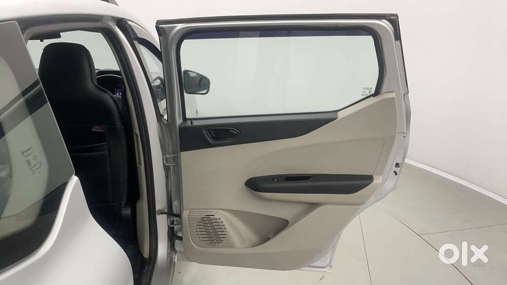 Renault Triber Rxt, 2020, Petrol