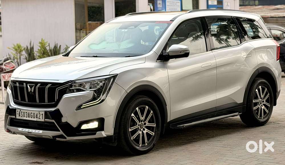 Mahindra Xuv700 2.0 Ax 7 Petrol At Str, 2022, Petrol