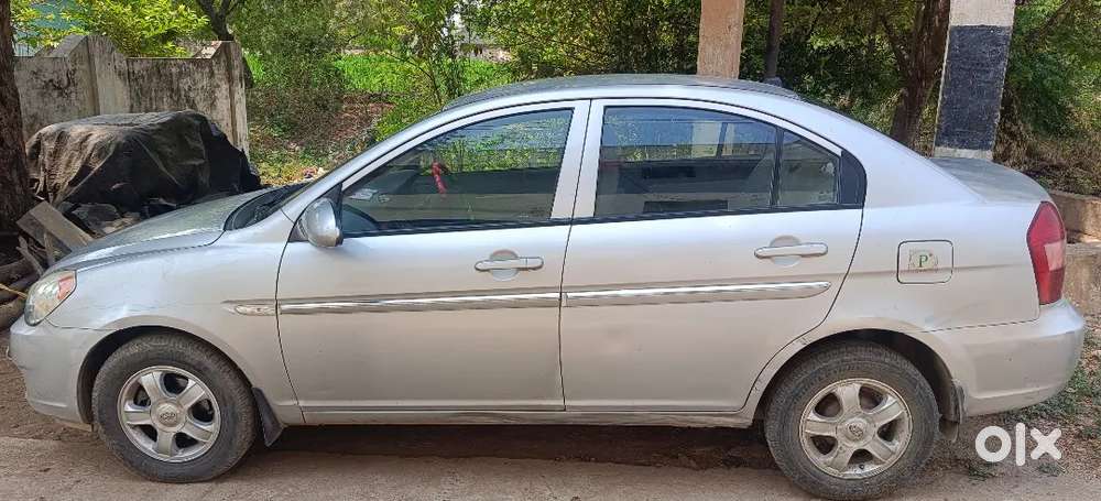 Hyundai Verna Petrol Manual 2009