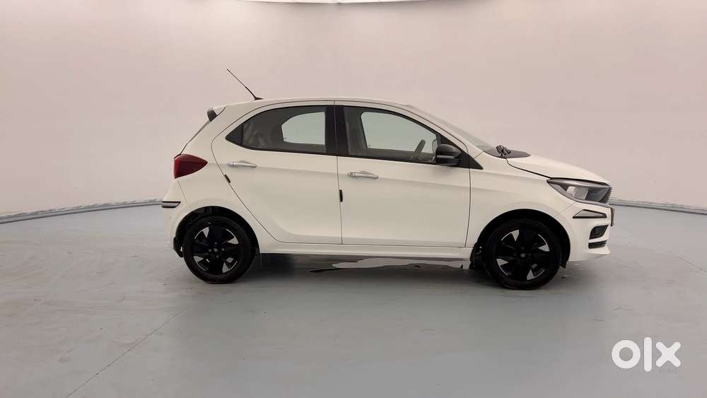 Tata Tiago 1.2 Revotron Xt Option, 2025, Petrol
