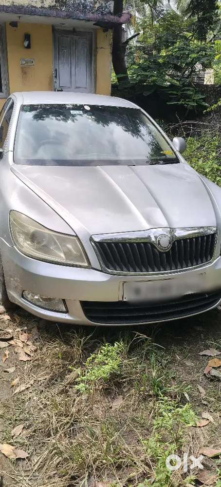 Skoda Laura Elegance 2010 Diesel