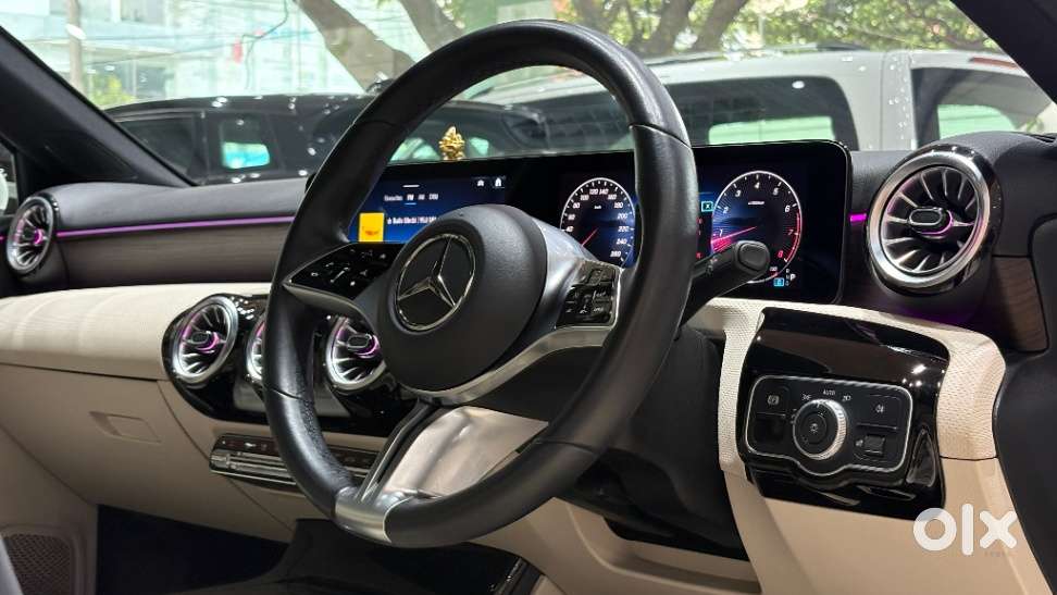 Mercedes-benz A-class Limousine 200, 2024, Petrol