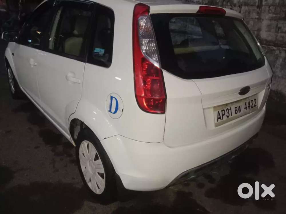 Ford Figo 2012 Diesel 82000 Km Driven