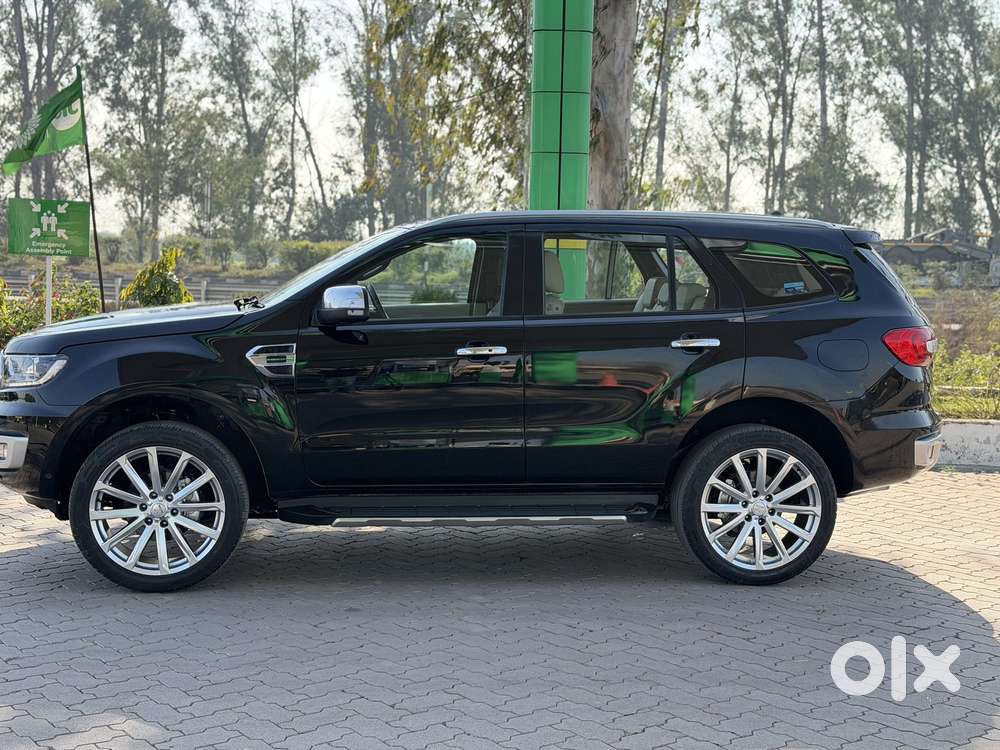 Ford Endeavour Titanium Plus 4x4, 2022, Diesel