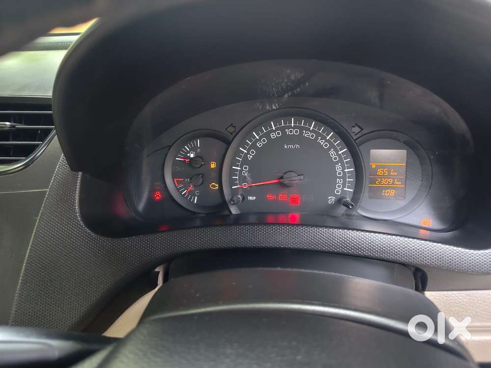 Maruti Suzuki Swift Dzire 1.2 Lxi (o), 2015, Petrol