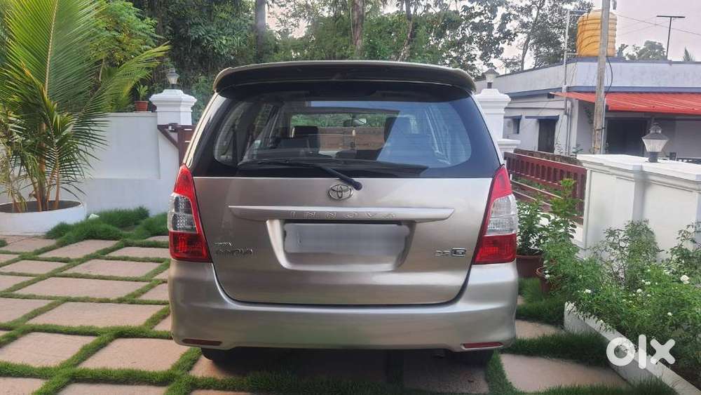 Toyota Innova 2004-2011 2.5 G4 Diesel 8-seater, 2009, Diesel