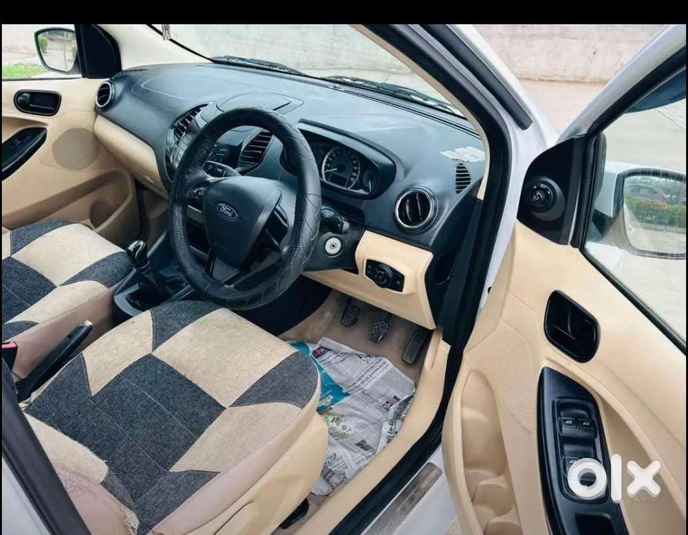 Ford Aspire Titanium Blu 2017