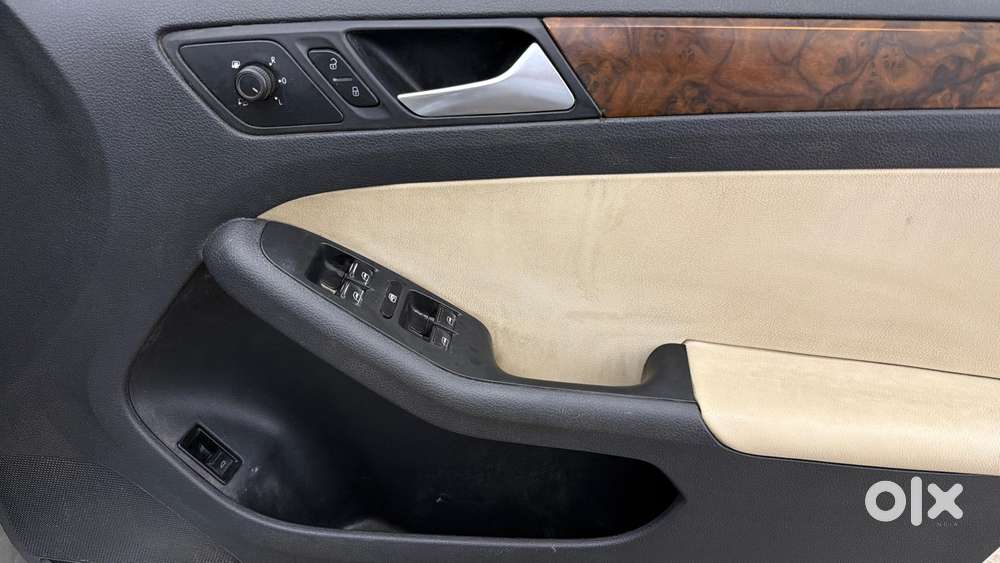 Volkswagen Jetta [ ] 1.4 Trendline Tsi, 2016, Petrol