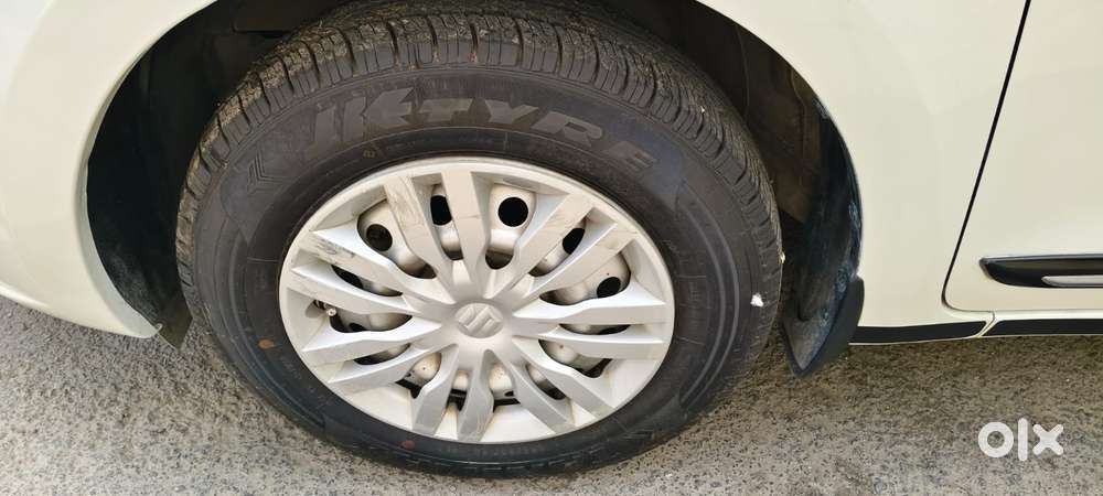 Maruti Suzuki Dzire 1.2 Vxi Cng, 2024, Cng & Hybrids