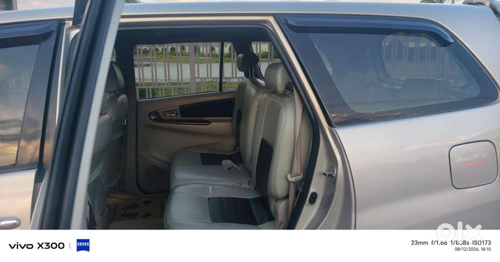 Toyota Innova 2.5 V 7 Str, 2014, Diesel