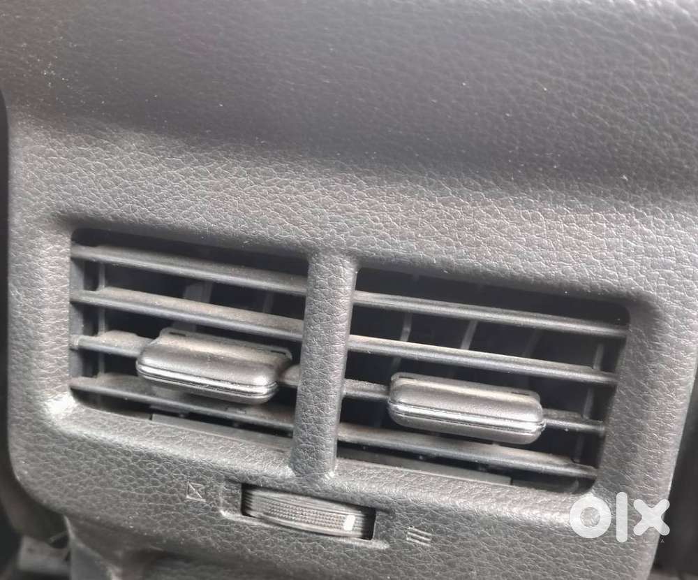 Maruti Suzuki Brezza 1.5 Vxi Smart Hybrid, 2023, Petrol