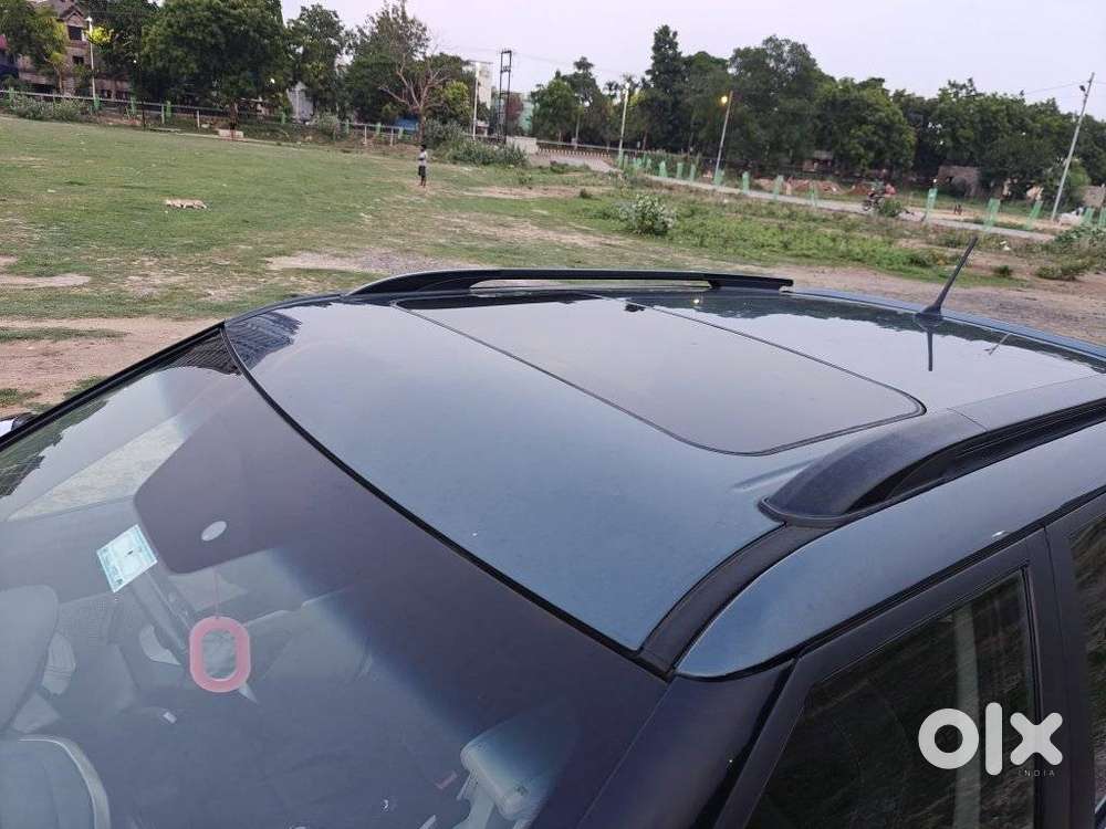 Mahindra Xuv300 W8 Diesel, 2022, Diesel