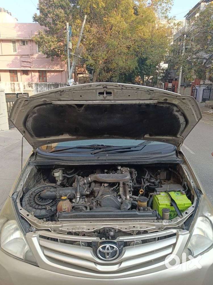 Toyota Innova 2.5 Gx 7 Str Bs-iii, 2009, Diesel