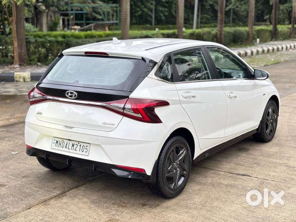 Hyundai I20 Sportz 1.2 Ivt, 2023, Petrol