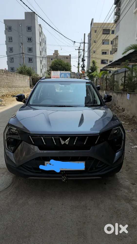 Mahindra Xuv 3xo Mx1 2025 Petrol 12000 Km Driven