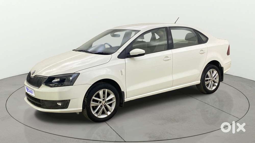 Skoda Rapid 1.6 Mpi At Style, 2017, Petrol