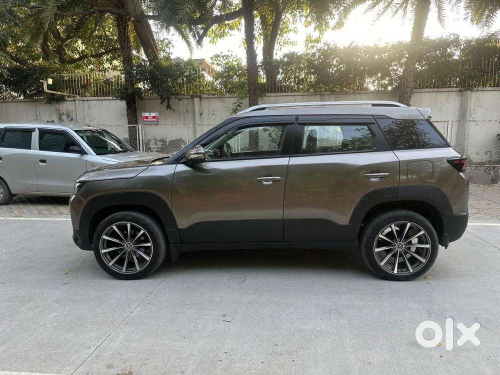 Maruti Suzuki Brezza 1.5 Zxi Smart Hybrid, 2023, Petrol