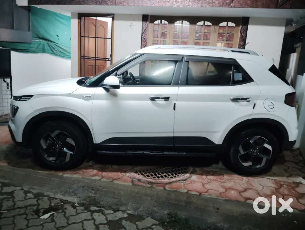 Hyundai Venue 2021 Petrol Manual Single Owner Used Car For Sale