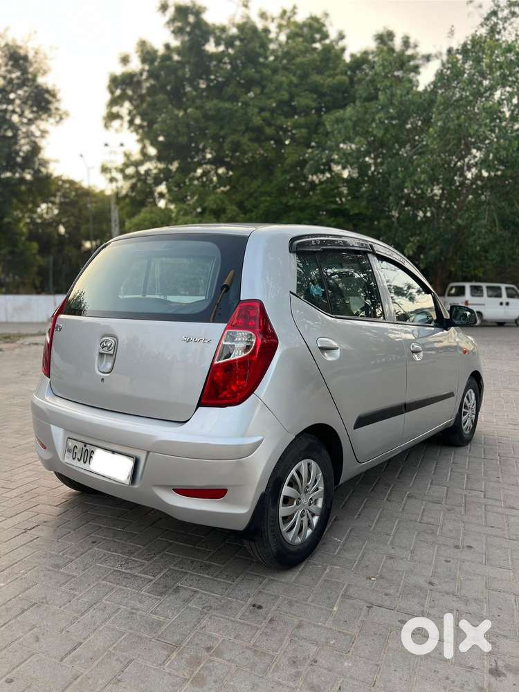 Hyundai I10 Sportz, 2014, Petrol