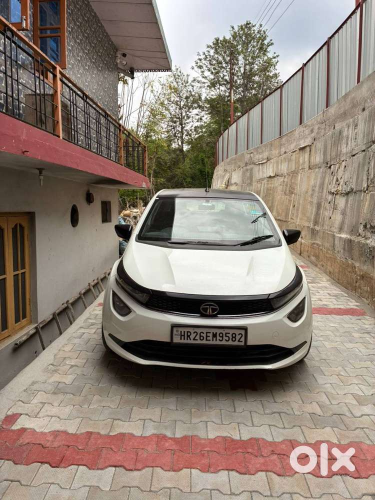 1st Owner And Complete Service Record