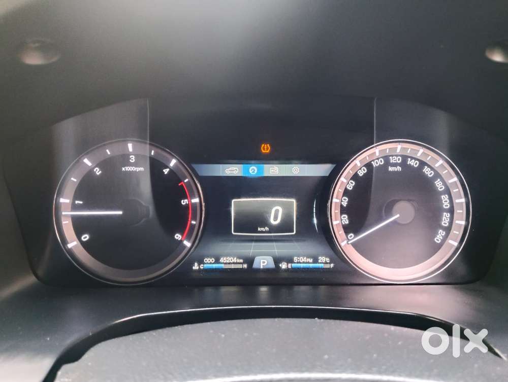 Mahindra Alturas G4 4wd At, 2022, Diesel